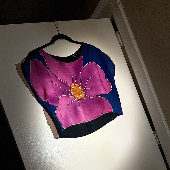 Forever 21 Tops - Vintage crop top
